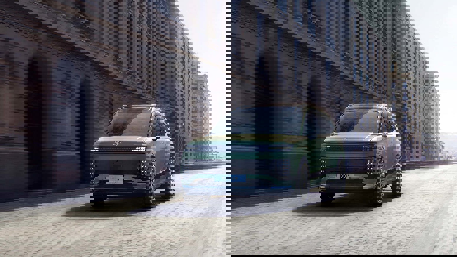 IONIQ 9 Design Slider 4 Linkimage