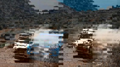 Hyundai motorsport n-model giver den gas på grusvej