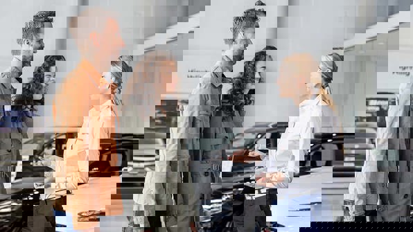 Få hjælp til at finde din nye bil