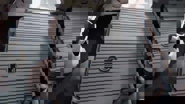 Forlænger til bagagerumsbakke, </br>2. sæderække