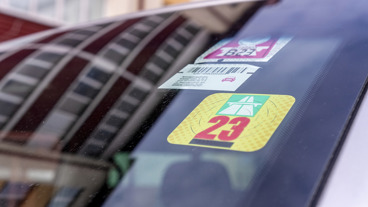 ✓ Bestil mærkater