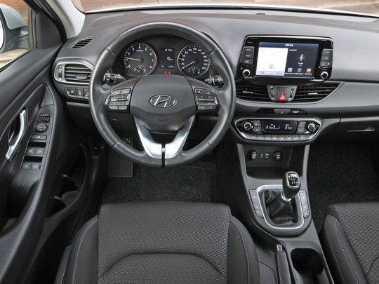 Hyundai i30 display