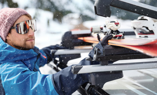 Ski- og snowboardholder
