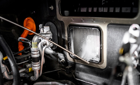 Grundig rengøring af klimaanlægget