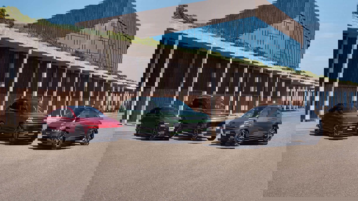 Hyundai Elbiler parkeret udenfor